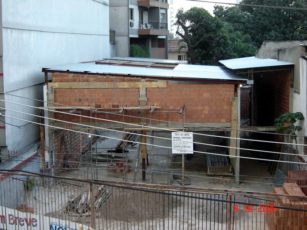 O espaço da Rua Paula Brito, 28 sendo preparado, em 2005