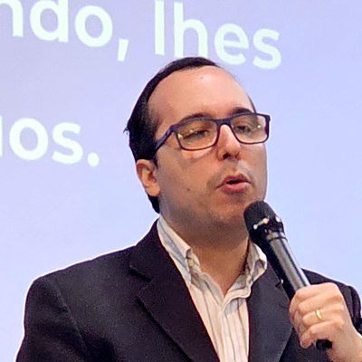 Pr. Cadu Moura